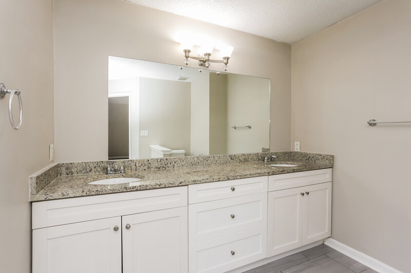 1,895/Mo, 359 Tait Rd Stockbridge, GA 30281 Main Bathroom View 2