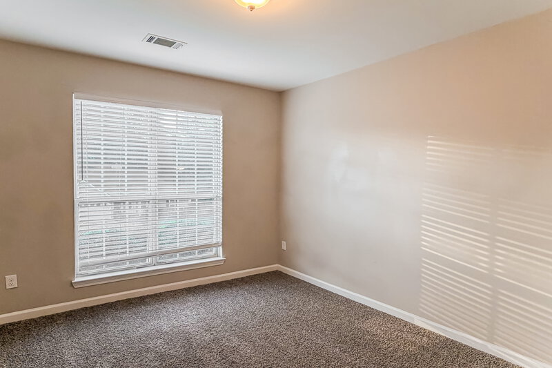2,200/Mo, 520 Brooksdale Dr Woodstock, GA 30189 Bedroom View 3