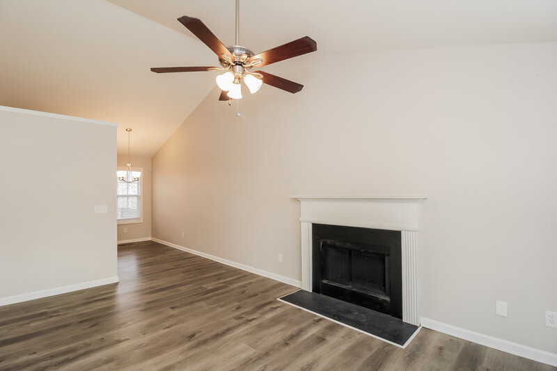 1,975/Mo, 6548 Snowbird Ln Douglasville, GA 30134 Living Room View 2
