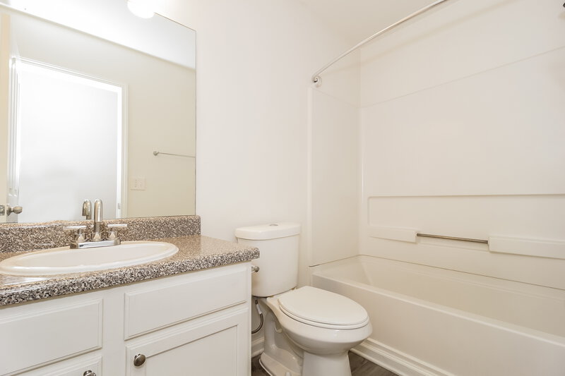 1,975/Mo, 6548 Snowbird Ln Douglasville, GA 30134 Bathroom View