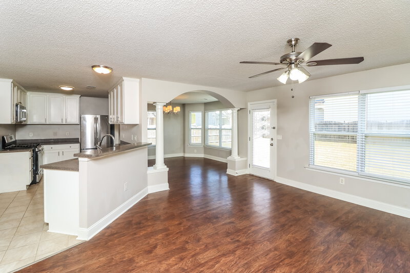3,160/Mo, 211 Darbys Run Court Hiram, GA 30141 Living Room View