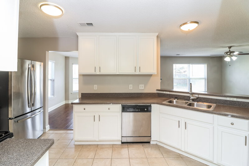 3,160/Mo, 211 Darbys Run Court Hiram, GA 30141 Kitchen View 3