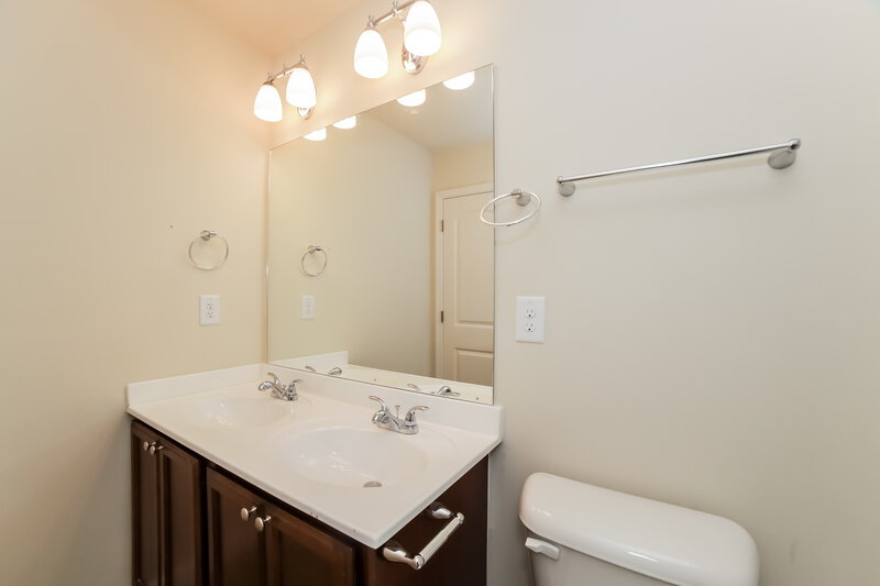 1,980/Mo, 322 Freeman Cir Villa Rica, GA 30180 Master Bathroom View