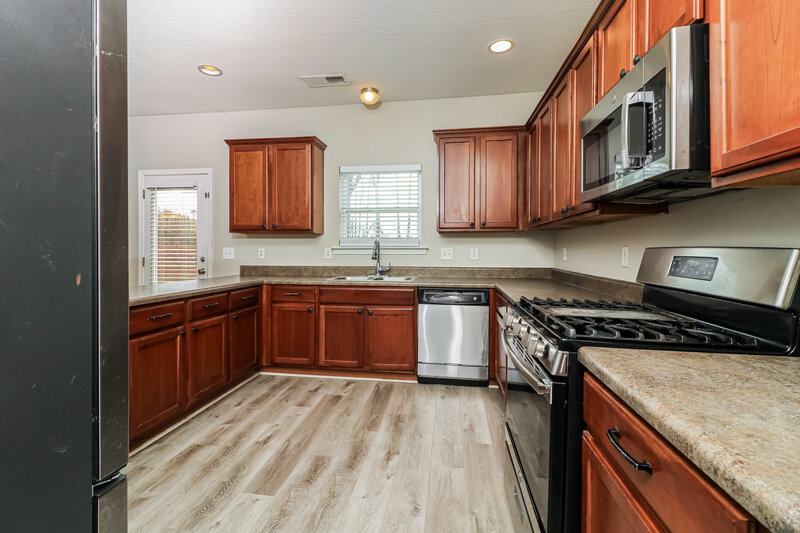 2,125/Mo, 340 Darbys Run Court Hiram, GA 30141 Kitchen View