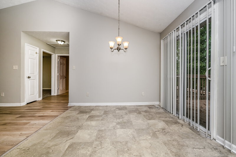 1,560/Mo, 180 Adrian Dr Stockbridge, GA 30281 Dining Room View