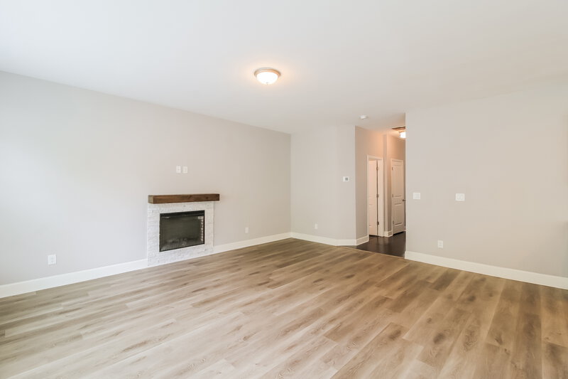 2,420/Mo, 424 Best Friends Turn Alley McDonough, GA 30252 Living Room View 2