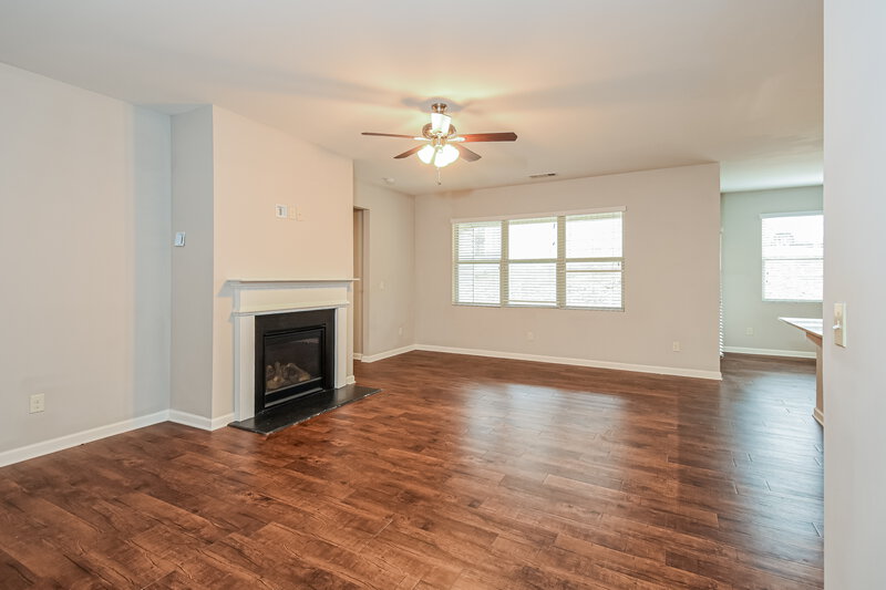 2,165/Mo, 141 Ivey Meadow Dr Dallas, GA 30132 Living Room View 3