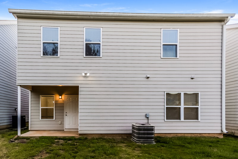 1,730/Mo, 25 Celtic CT Adairsville, GA 30103 Rear View