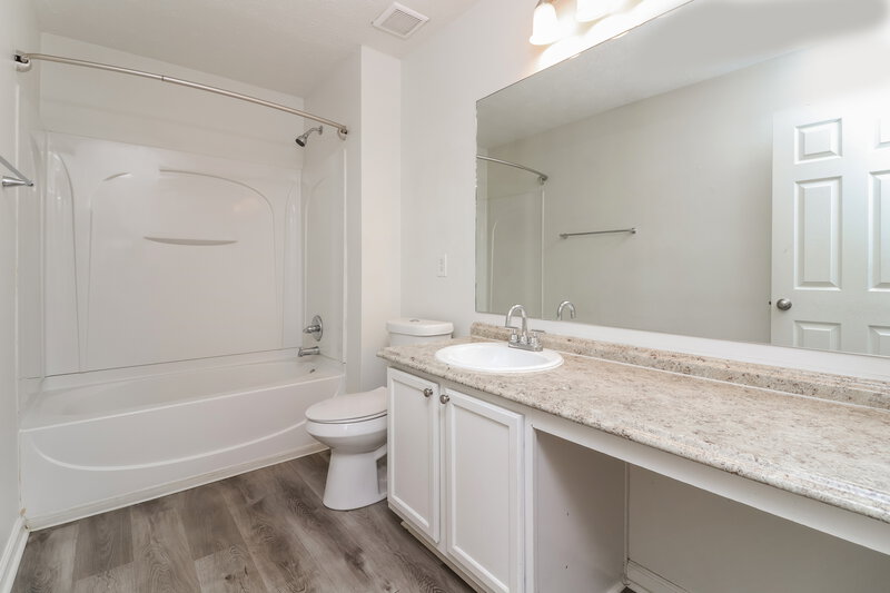 1,900/Mo, 417 Autumn Creek Drive Dallas, GA 30157 Main Bathroom View
