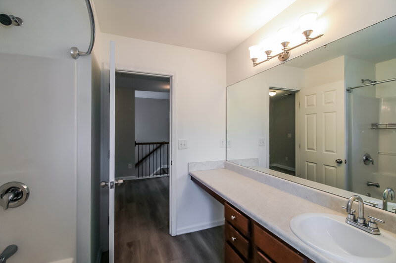 2,140/Mo, 55 Bollen Lane Hiram, GA 30141 Bathroom View