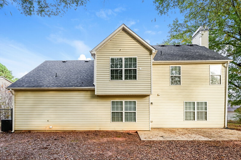 2,200/Mo, 29 Windcrest Dr Covington, GA 30016 Rear View