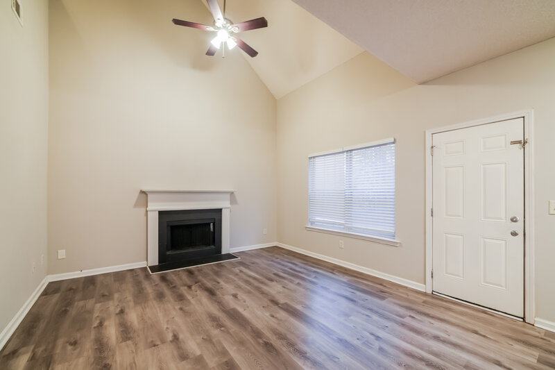 1,795/Mo, 202 Oakwood Pl Villa Rica, GA 30180 Living Room View