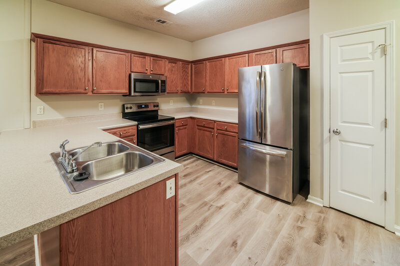 1,795/Mo, 202 Oakwood Pl Villa Rica, GA 30180 Kitchen View