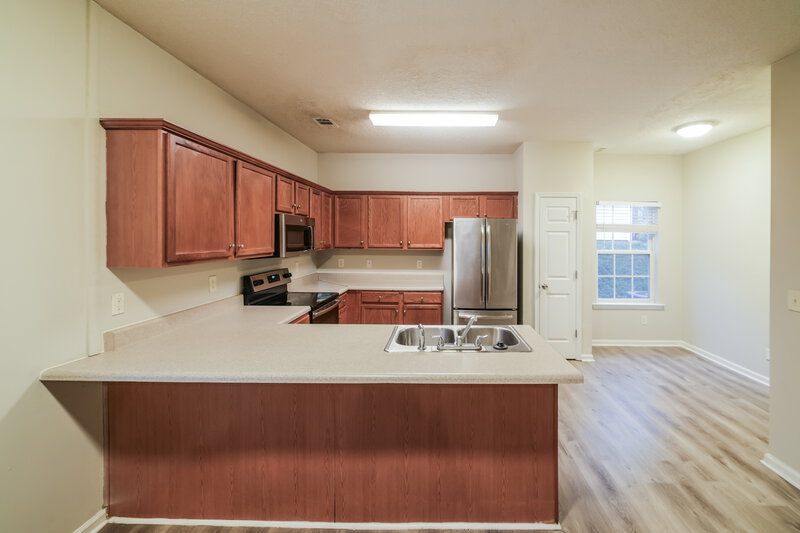 1,795/Mo, 202 Oakwood Pl Villa Rica, GA 30180 Kitchen View 2