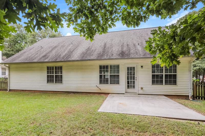 2,690/Mo, 208 Pebble Creek Dr McDonough, GA 30253 Rear View