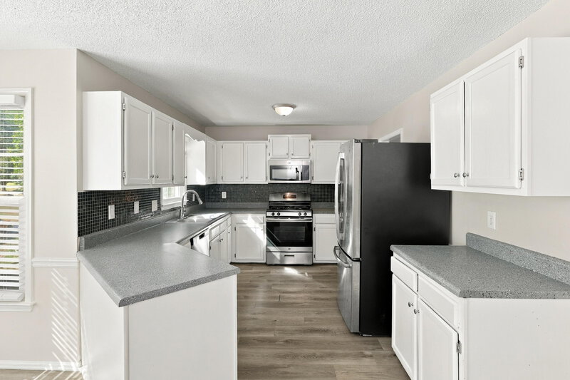 0/Mo, 2857 Axton Cv Lithia Springs, GA 30122 Kitchen View