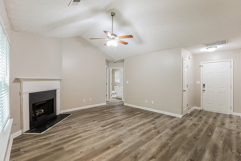 1,965/Mo, 54 Virginia Heights Dr Newnan, GA 30263 Living Room View
