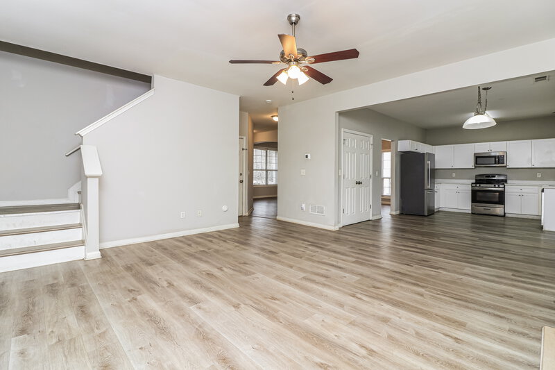 2,275/Mo, 1610 Silver Oak Drive Austell, GA 30106 Living Room View 2