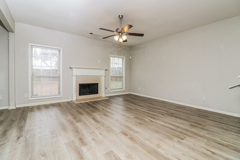 2,275/Mo, 1610 Silver Oak Drive Austell, GA 30106 Living Room View 3