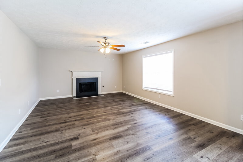 2,590/Mo, 1758 Harmony Trace Lithonia, GA 30058 Living Room View