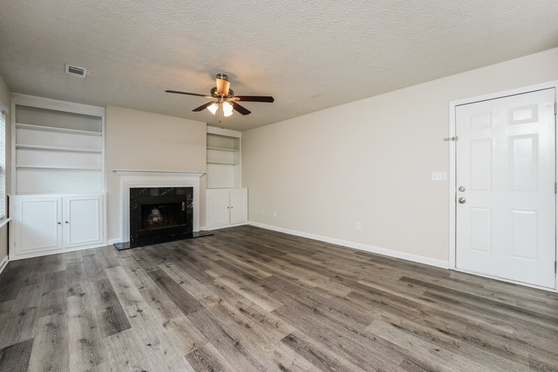 2,160/Mo, 626 Stonecrest Drive Loganville, GA 30052 Living Room View