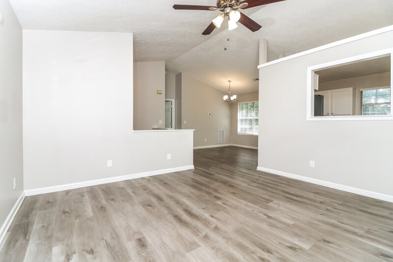 2,170/Mo, 3716 Crescent Hill Ln NW Acworth, GA 30101 Living Room View 2
