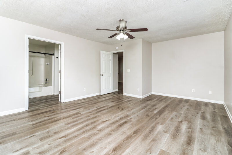 2,170/Mo, 3716 Crescent Hill Ln NW Acworth, GA 30101 Main Bedroom View 2