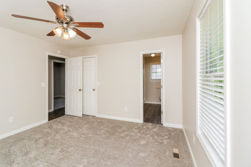 1,650/Mo, 425 River Trace Dr Villa Rica, GA 30180 Main Bedroom View 2