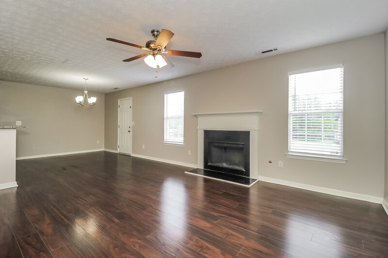 1,920/Mo, 138 Unity Cove Locust Grove, GA 30248 Living Room View 2