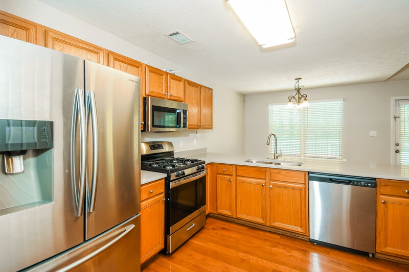2,320/Mo, 208 Pebble Creek Court Woodstock, GA 30189 Kitchen View