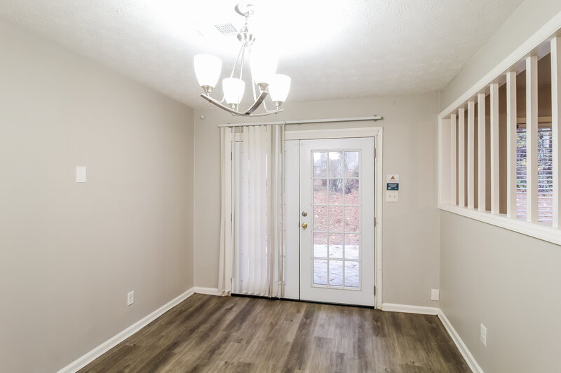 1,775/Mo, 639 Woodsong Ln Stone Mountain, GA 30087 Dining Room View