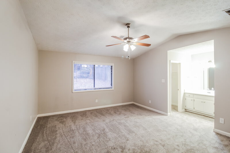 1,775/Mo, 639 Woodsong Ln Stone Mountain, GA 30087 Main Bedroom View 2
