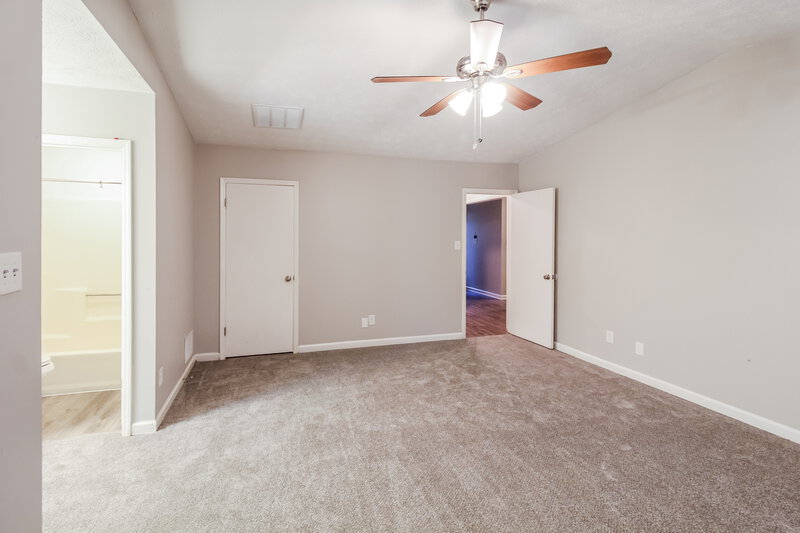 1,775/Mo, 639 Woodsong Ln Stone Mountain, GA 30087 Main Bedroom View 3