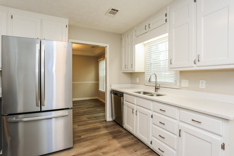 1,990/Mo, 483 Rhett Dr Loganville, GA 30052 Kitchen View