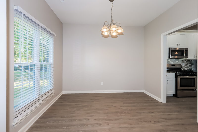 2,400/Mo, 2111 Kellington Dr McDonough, GA 30253 Dining Room View