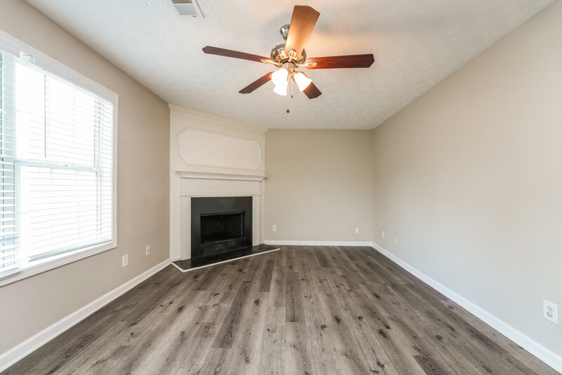 2,025/Mo, 2249 Ligney Creek Ln Snellville, GA 30039 Living Room View