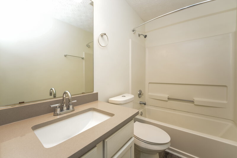 2,025/Mo, 2249 Ligney Creek Ln Snellville, GA 30039 Bathroom View