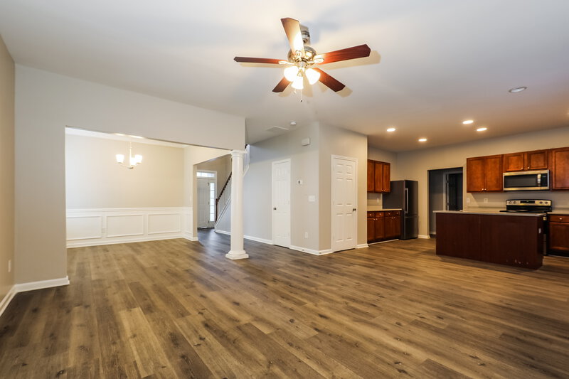 2,375/Mo, 4238 Savannah Drive Atlanta, GA 30349 Living Room View 2