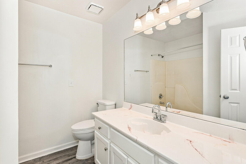 1,840/Mo, 1290 Shamrock Hill Circle Loganville, GA 30052 Bathroom View