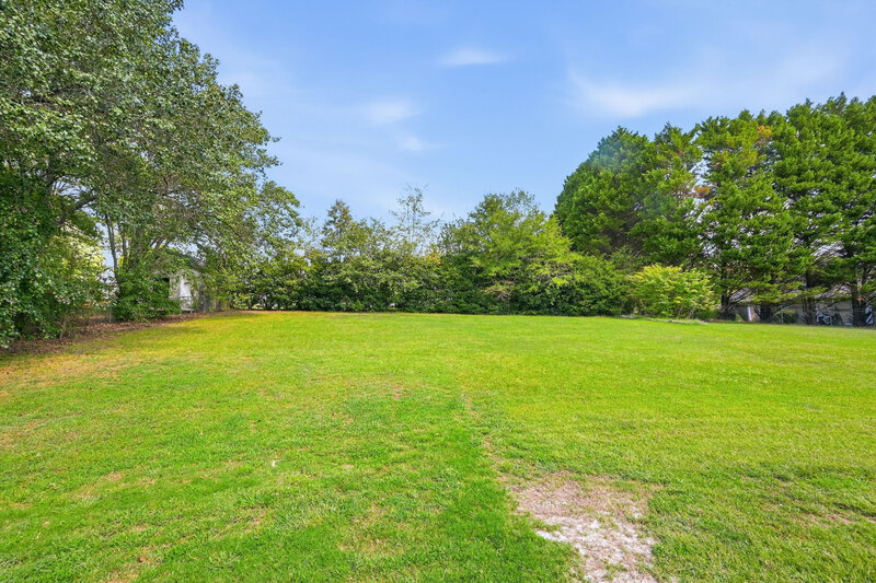 1,840/Mo, 1290 Shamrock Hill Circle Loganville, GA 30052 Backyard View