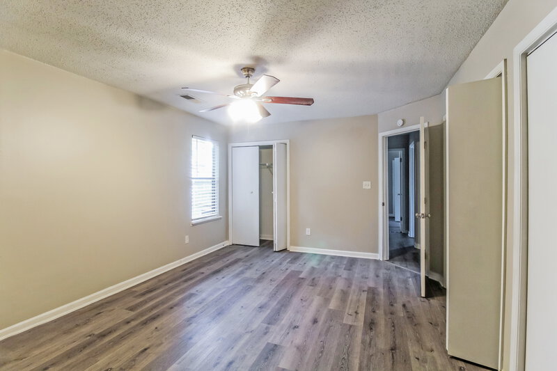 1,855/Mo, 5396 Kelleys Mill Cir Stone Mountain, GA 30088 Bedroom View 3