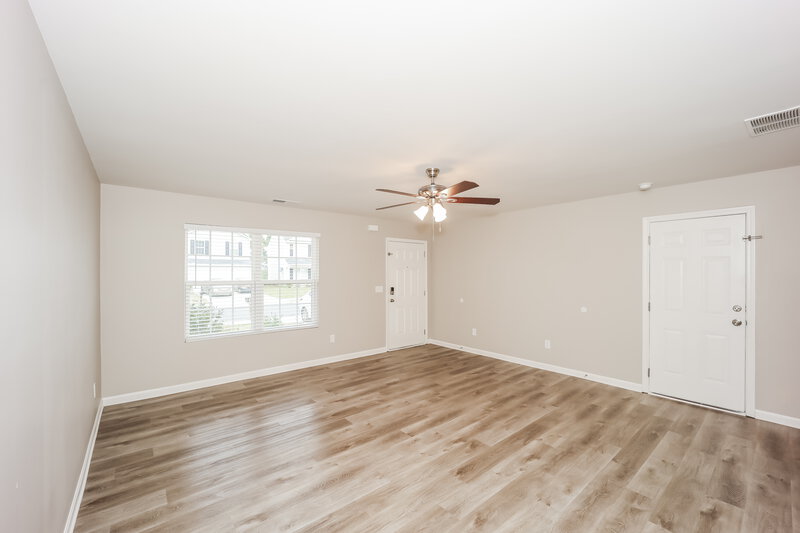 2,730/Mo, 318 Freeman Cir Villa Rica, GA 30180 Living Room View 2