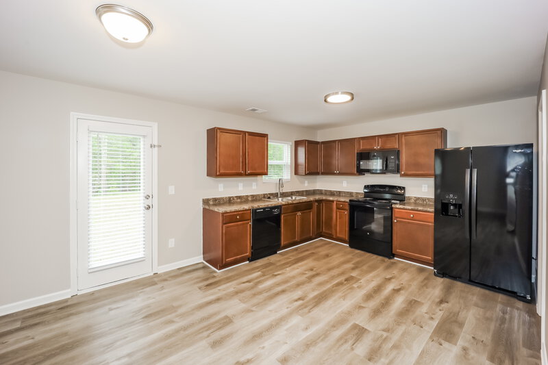 2,730/Mo, 318 Freeman Cir Villa Rica, GA 30180 Kitchen View 2