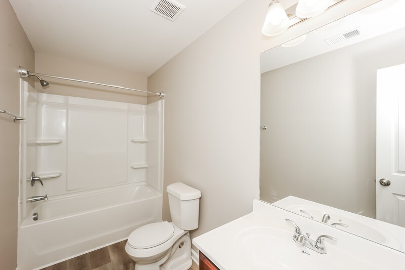 2,730/Mo, 318 Freeman Cir Villa Rica, GA 30180 Main Bathroom View