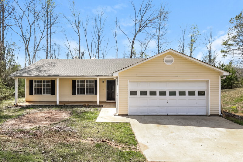 0/Mo, 39 Fairview Drive Newnan, GA 30263 External View