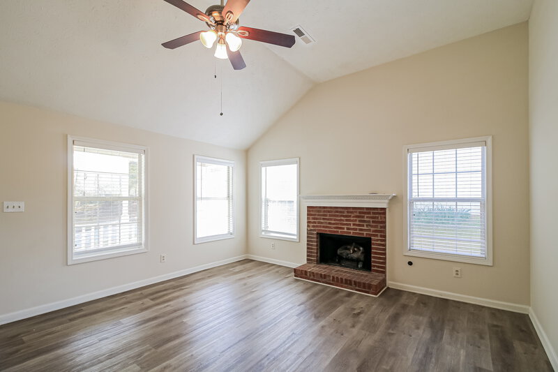 2,070/Mo, 357 Chase Marion Way McDonough, GA 30253 Living Room View
