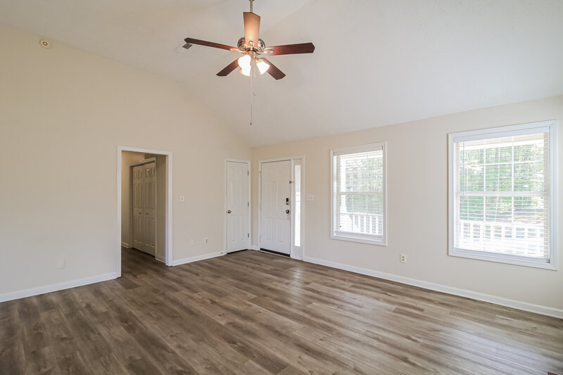 2,070/Mo, 357 Chase Marion Way McDonough, GA 30253 Living Room View 2