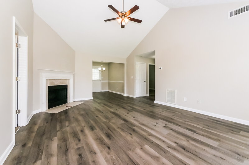 2,180/Mo, 11157 Weeping Willow Place Hampton, GA 30228 Living Room View 3