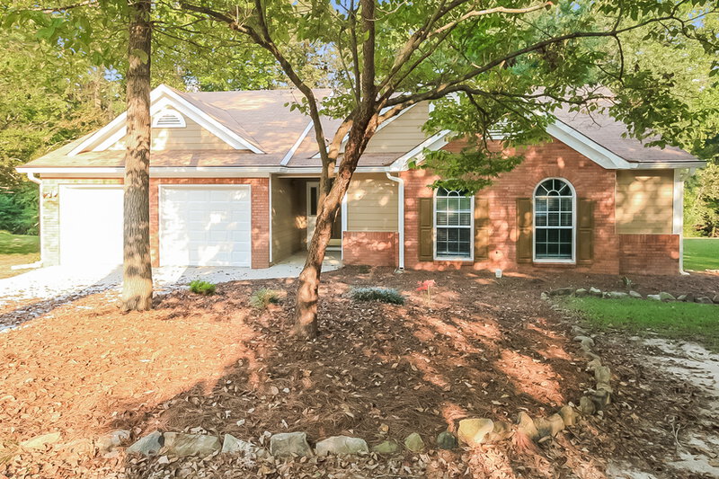 2,020/Mo, 10066 Point View Dr Jonesboro, GA 30238 External View