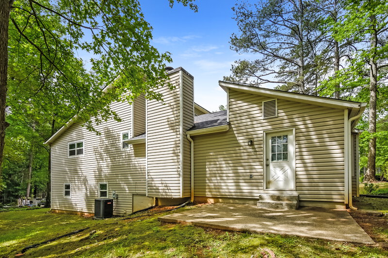 1,895/Mo, 6513 Mitchell Ln SW Mableton, GA 30126 Rear View